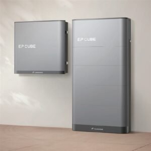 Canadian Solar EP Cube 85000004 7.6kW Hybrid Inverter with APsmart RSD Transmitter